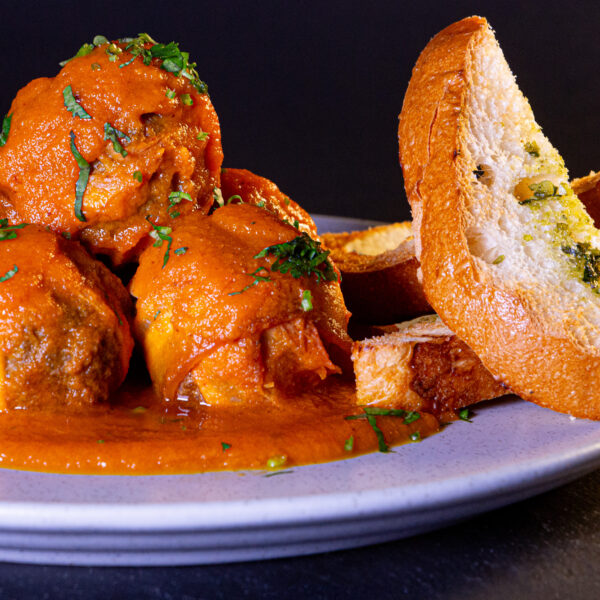 Albóndigas Bravas