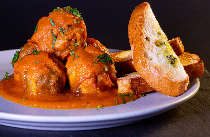 Albóndigas Bravas